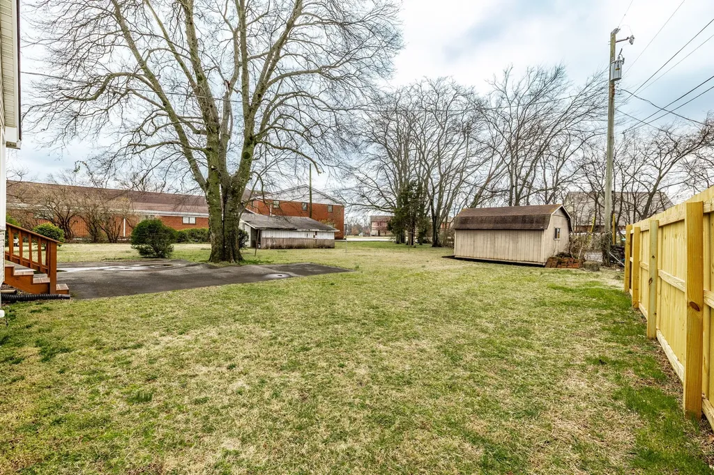 115 East Avenue Goodlettsville TN 37072