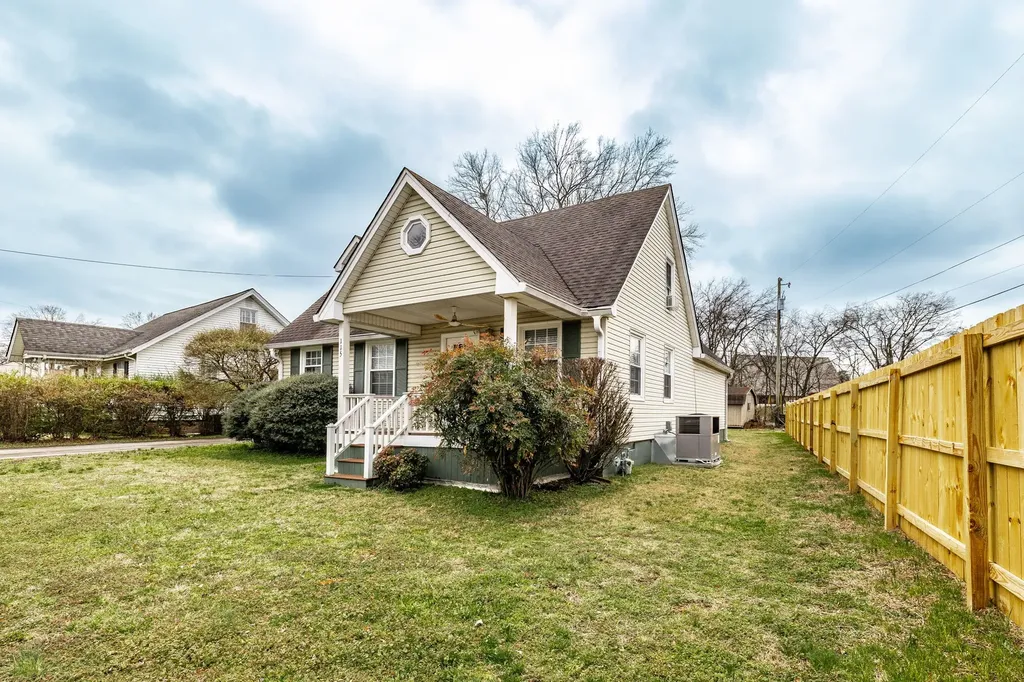 115 East Avenue Goodlettsville TN 37072