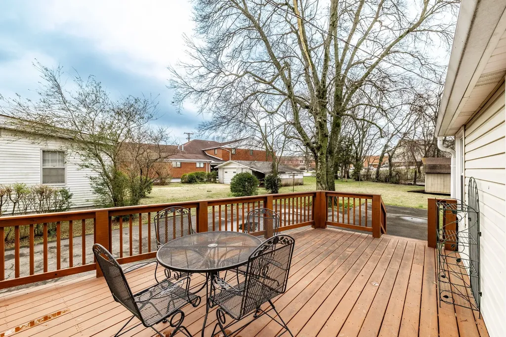 115 East Avenue Goodlettsville TN 37072
