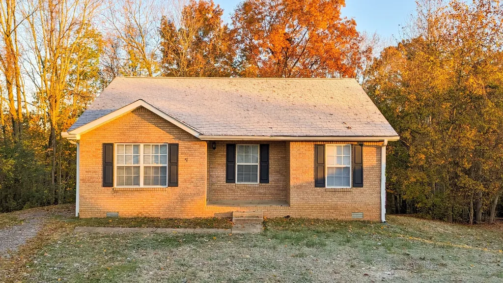 1352 Chucker Drive Clarksville TN 37042