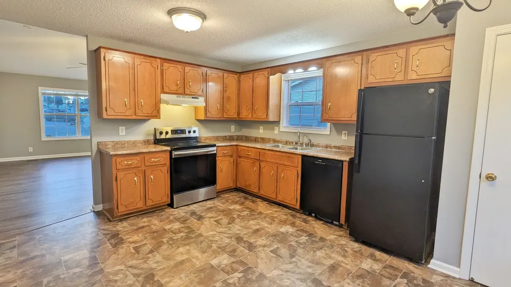 1352 Chucker Drive Clarksville TN 37042