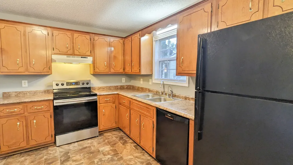 1352 Chucker Drive Clarksville TN 37042