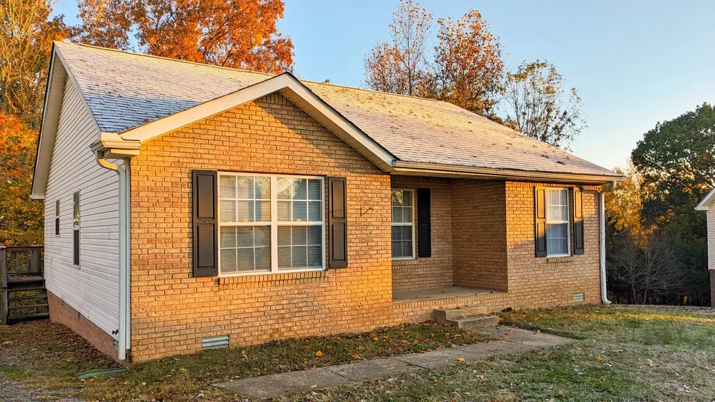 1352 Chucker Drive Clarksville TN 37042