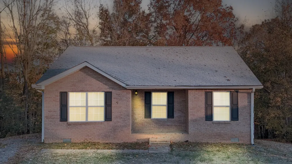 1352 Chucker Drive Clarksville TN 37042