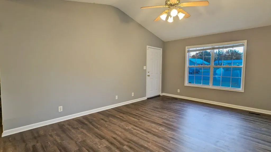 1352 Chucker Drive Clarksville TN 37042