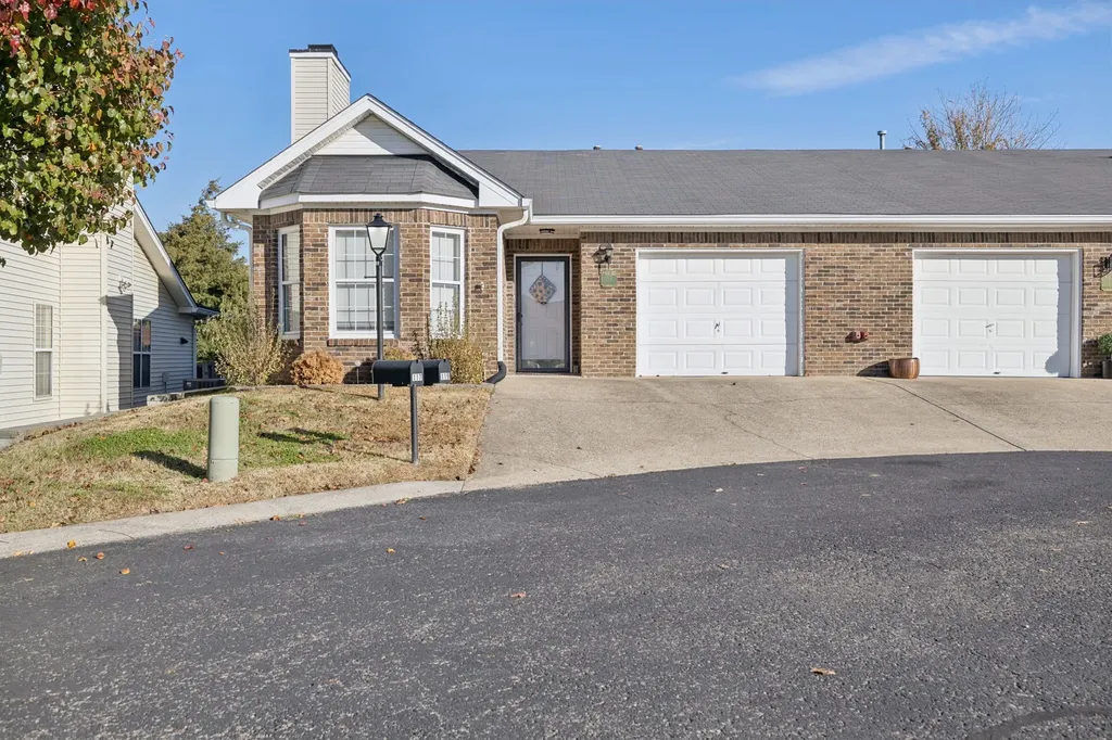 117 Newsom Green Nashville TN 37221