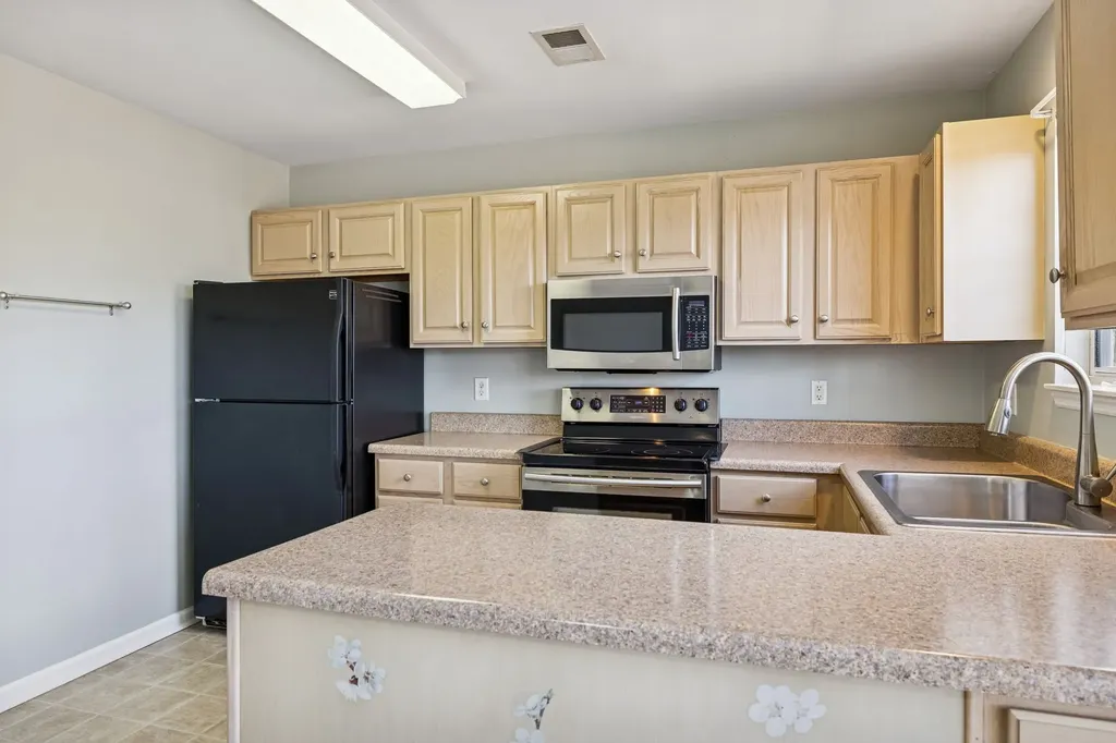 117 Newsom Green Nashville TN 37221