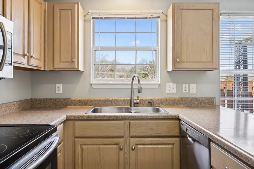 117 Newsom Green Nashville TN 37221