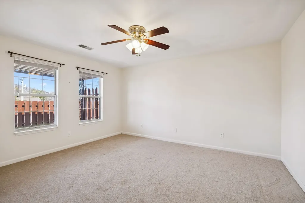 117 Newsom Green Nashville TN 37221