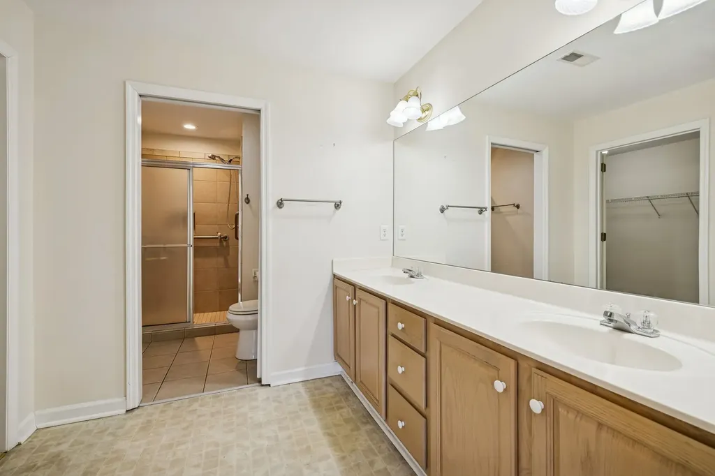 117 Newsom Green Nashville TN 37221