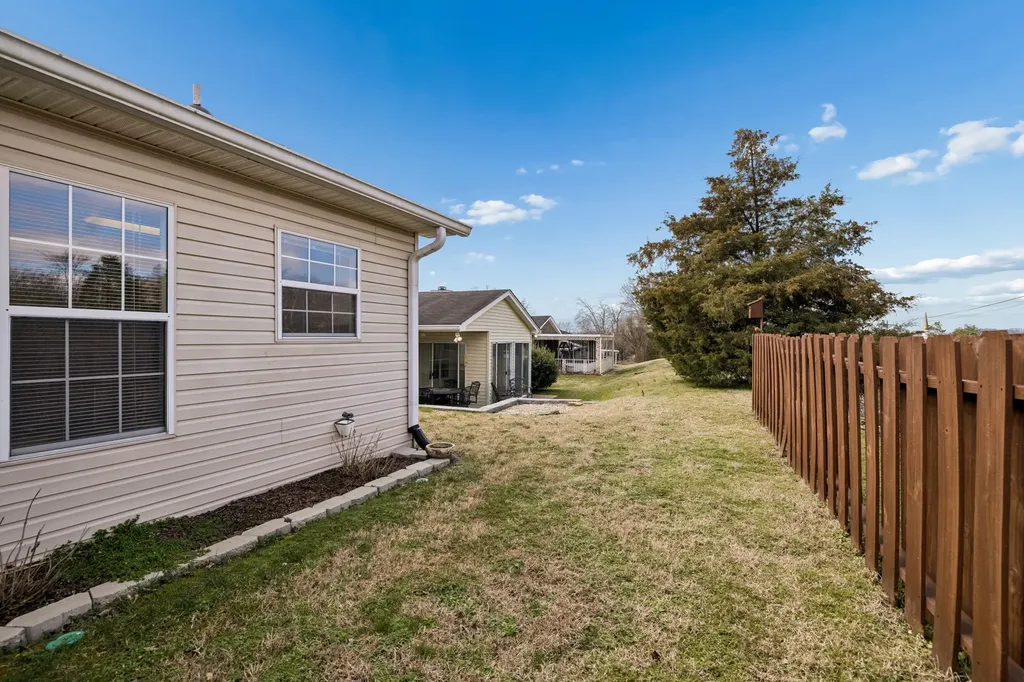 117 Newsom Green Nashville TN 37221