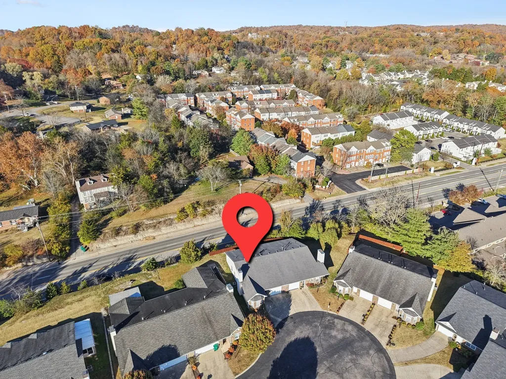 117 Newsom Green Nashville TN 37221
