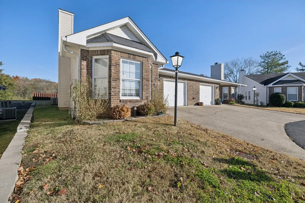 117 Newsom Green Nashville TN 37221