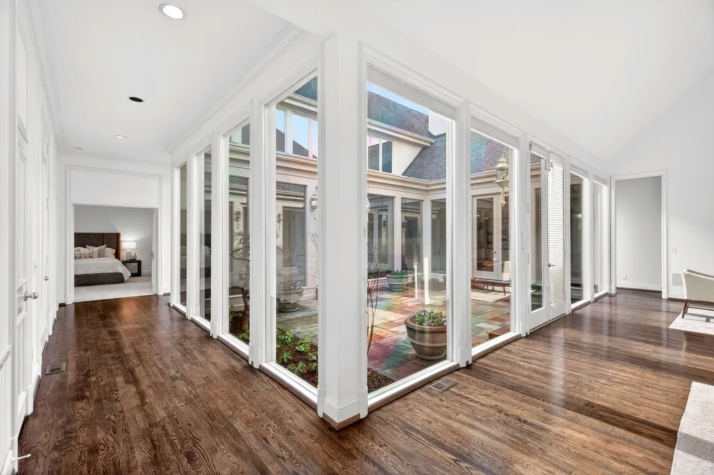 101 Abbottsford Nashville TN 37215