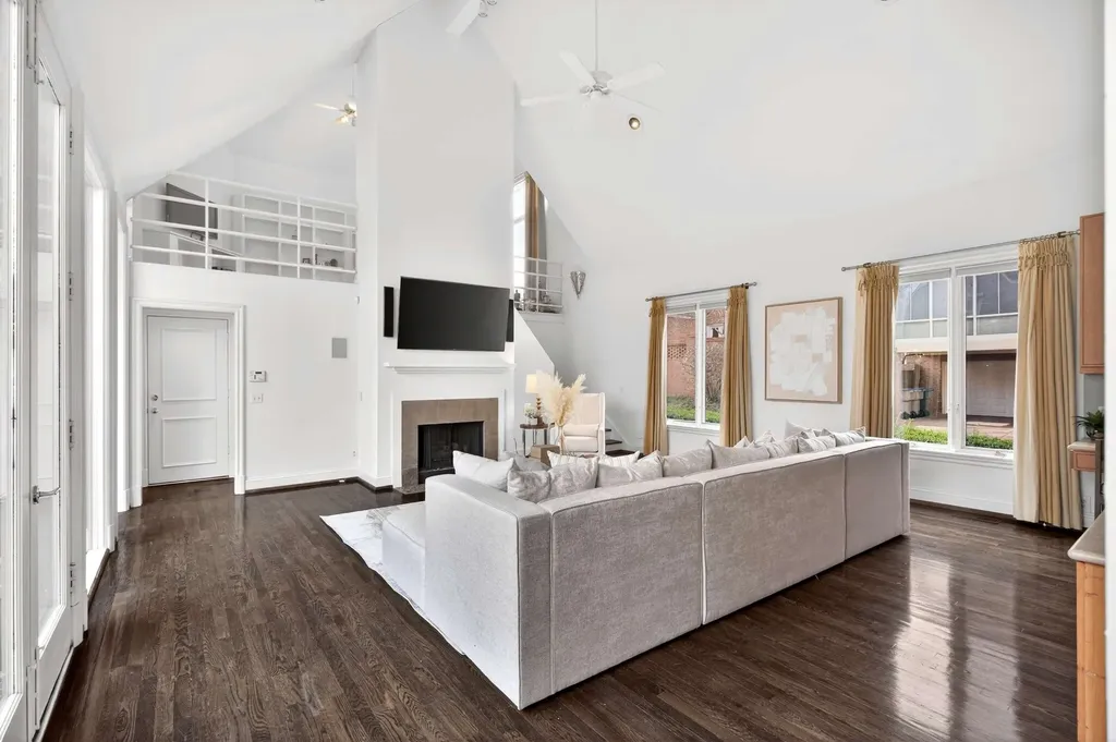 101 Abbottsford Nashville TN 37215
