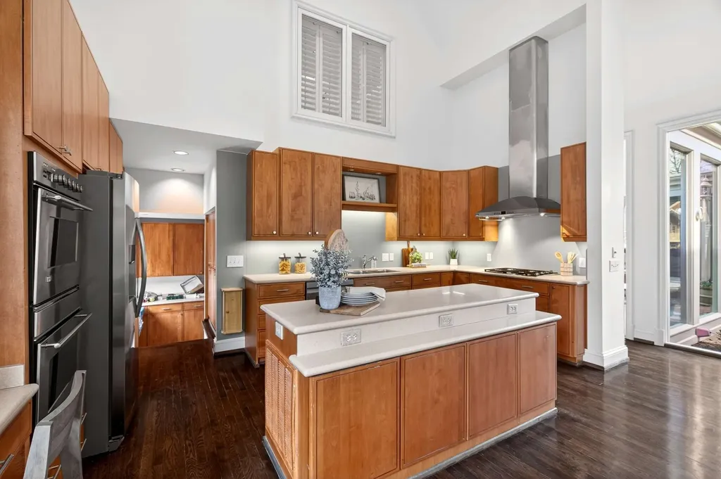 101 Abbottsford Nashville TN 37215