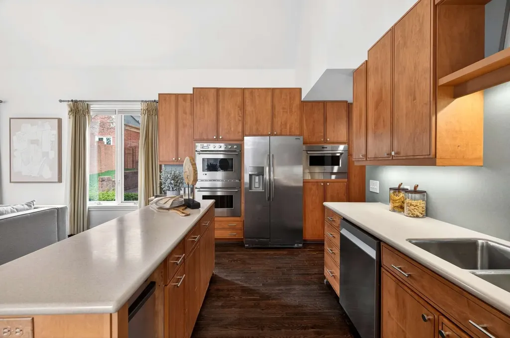 101 Abbottsford Nashville TN 37215
