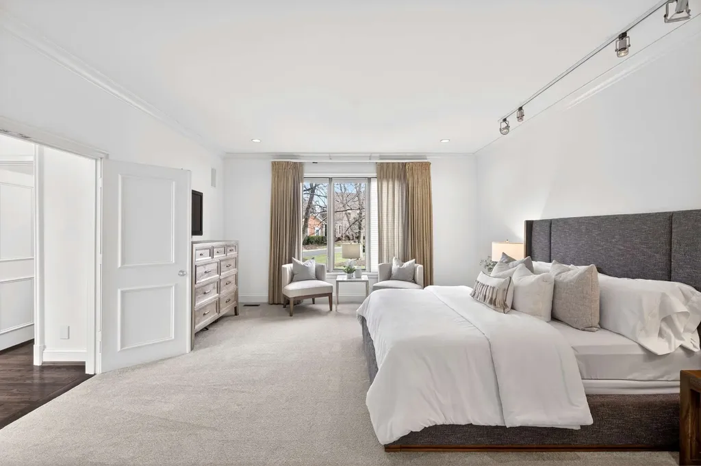 101 Abbottsford Nashville TN 37215
