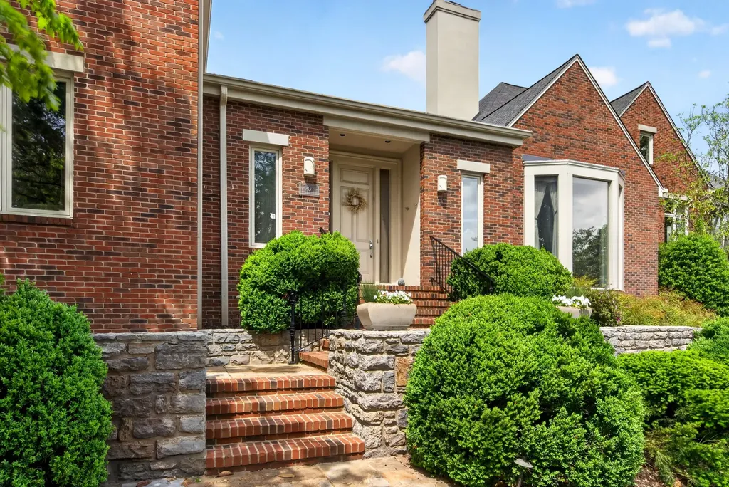 101 Abbottsford Nashville TN 37215