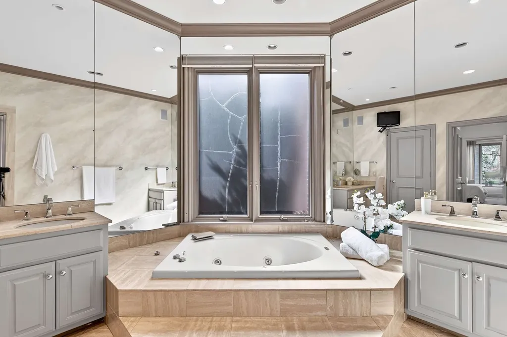 101 Abbottsford Nashville TN 37215