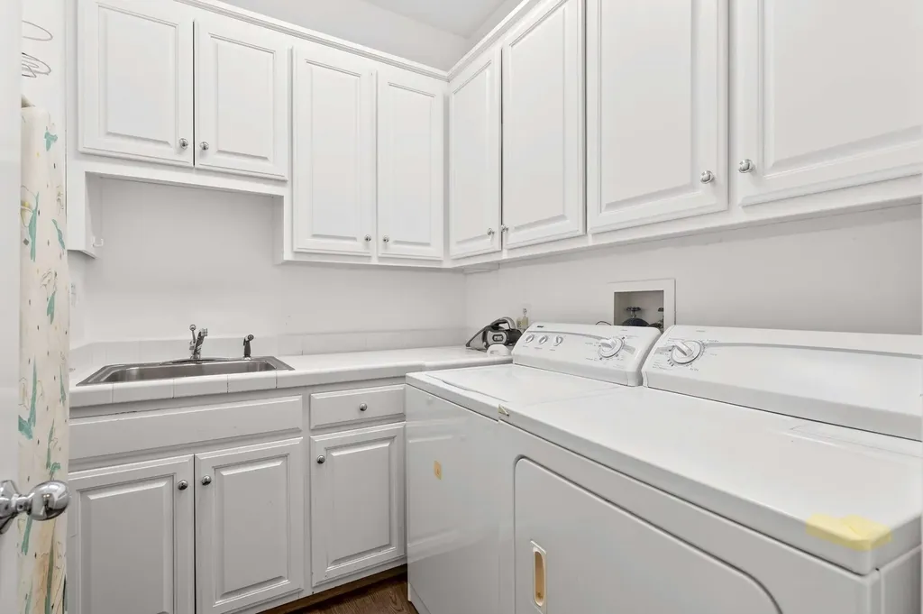 101 Abbottsford Nashville TN 37215