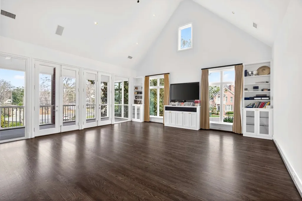 101 Abbottsford Nashville TN 37215