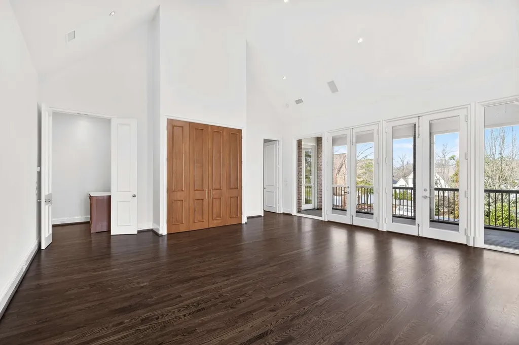 101 Abbottsford Nashville TN 37215