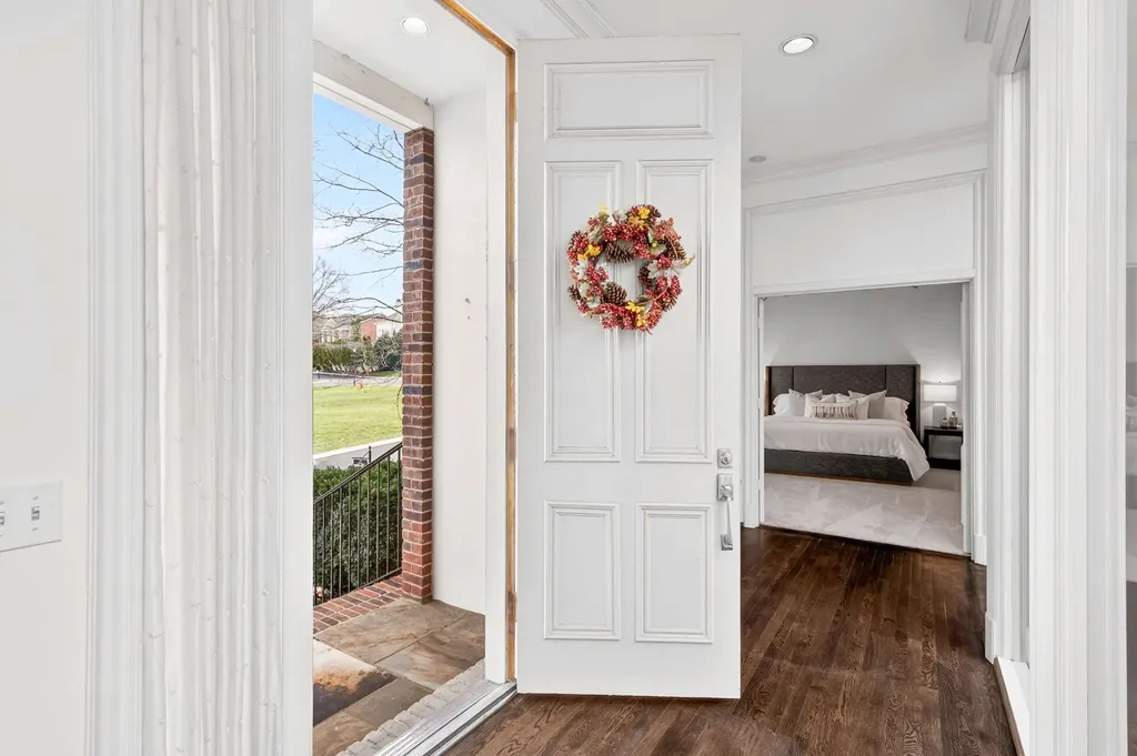 101 Abbottsford Nashville TN 37215