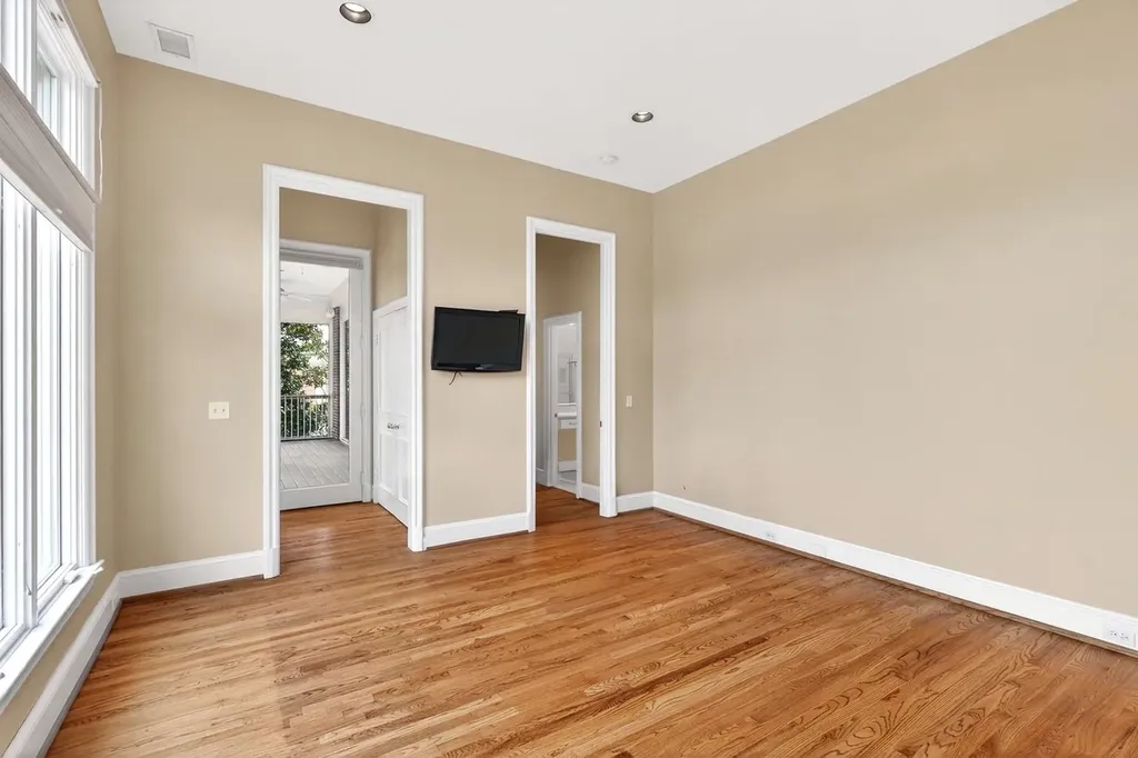 101 Abbottsford Nashville TN 37215