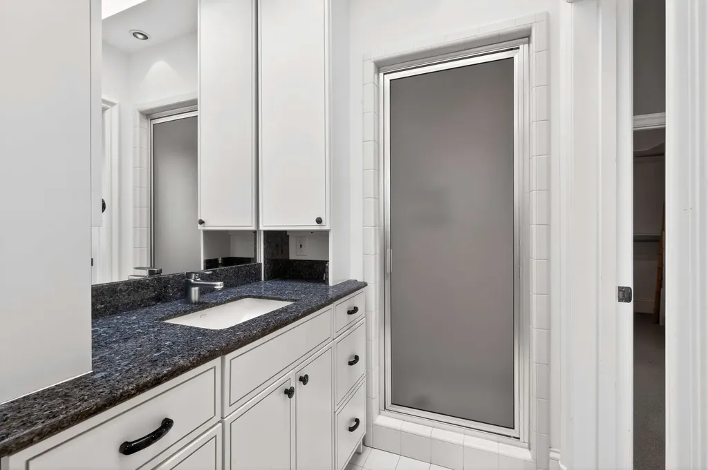 101 Abbottsford Nashville TN 37215