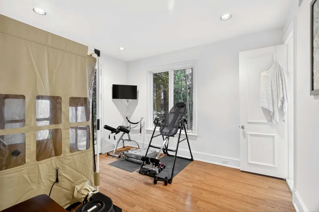 101 Abbottsford Nashville TN 37215