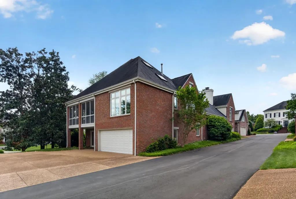101 Abbottsford Nashville TN 37215