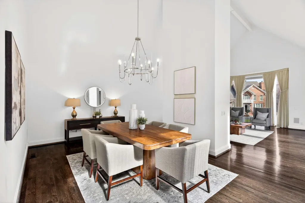 101 Abbottsford Nashville TN 37215