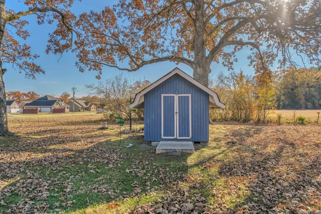 23 Regalwood Drive Manchester TN 37355