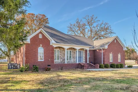 23 Regalwood Drive Manchester TN 37355