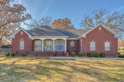 23 Regalwood Drive Manchester TN 37355
