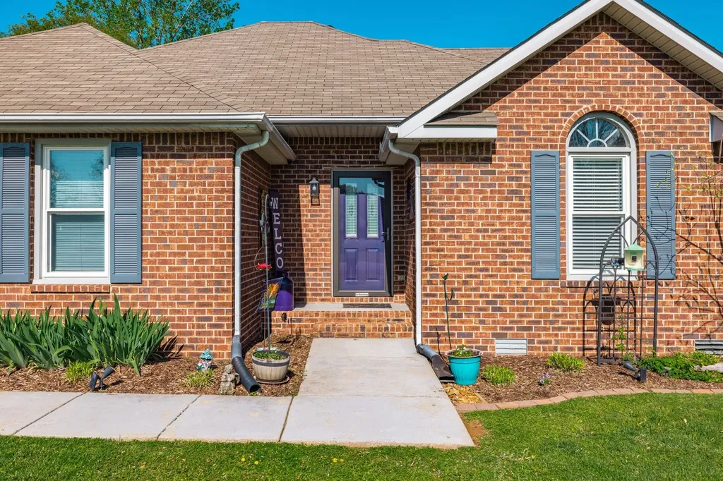 2403 English Hill Drive Murfreesboro TN 37130