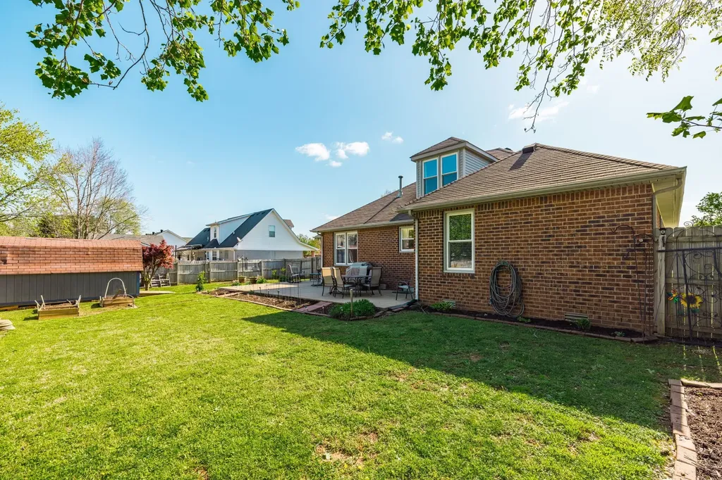 2403 English Hill Drive Murfreesboro TN 37130