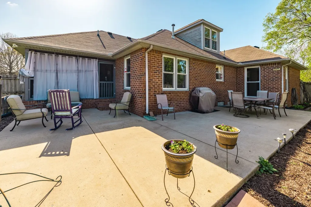 2403 English Hill Drive Murfreesboro TN 37130