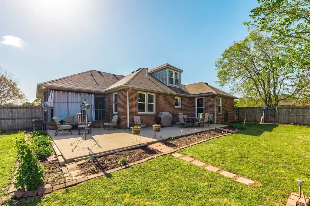 2403 English Hill Drive Murfreesboro TN 37130