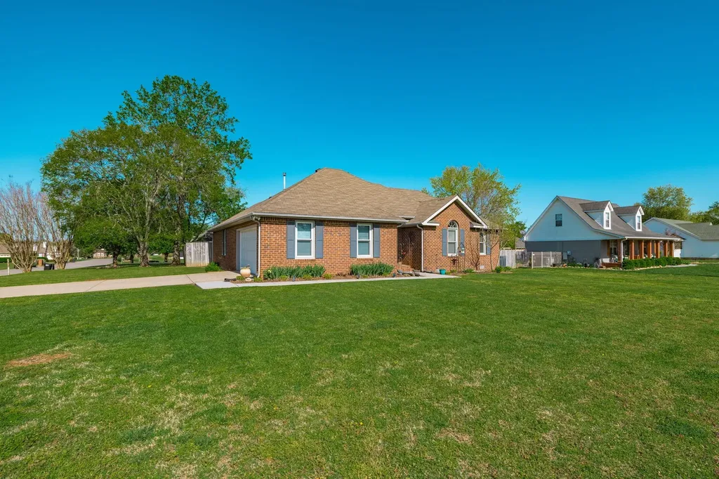 2403 English Hill Drive Murfreesboro TN 37130