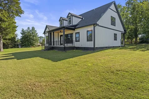 106 5th Avenue N Decherd TN 37324