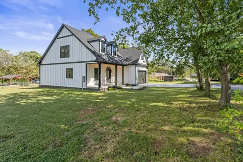 106 5th Avenue N Decherd TN 37324