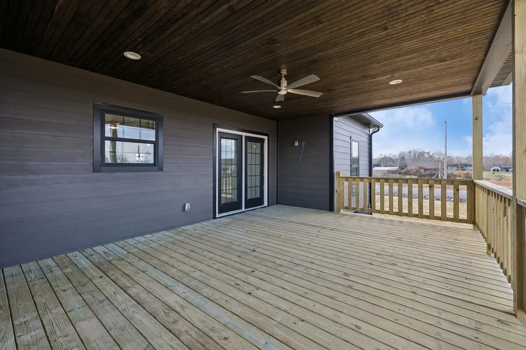 125 Makinley Drive Lafayette TN 37083