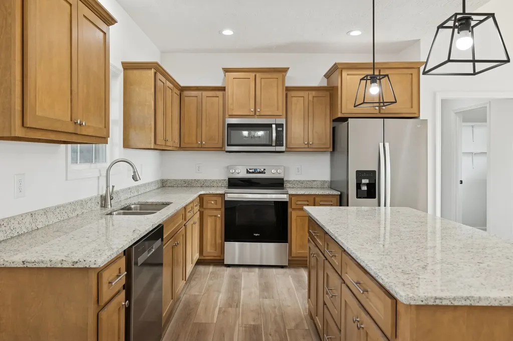 125 Makinley Drive Lafayette TN 37083
