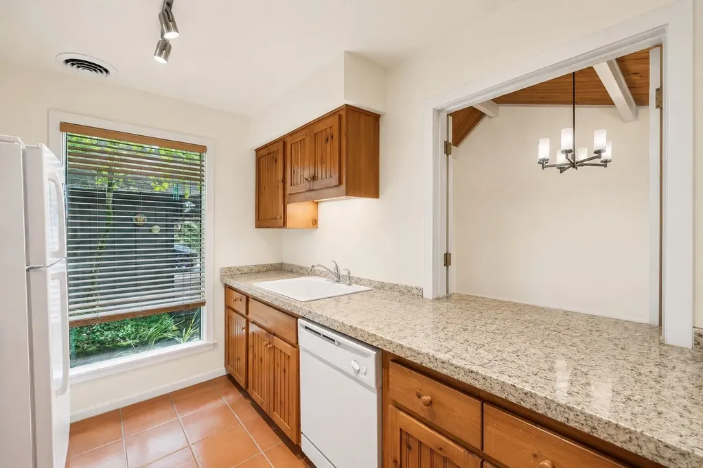 127 Holly Forest Nashville TN 37221