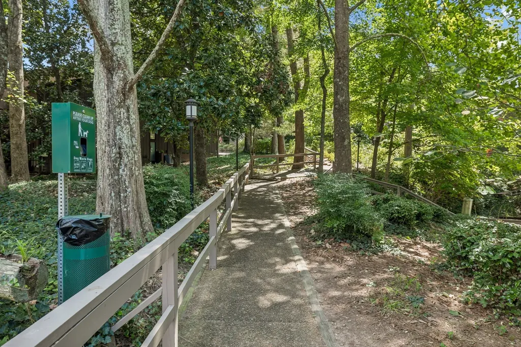 127 Holly Forest Nashville TN 37221
