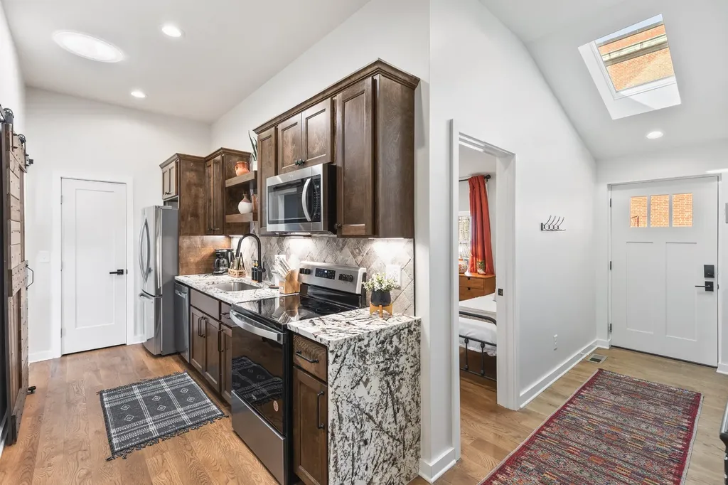 1222 Gallatin Avenue Nashville TN 37206