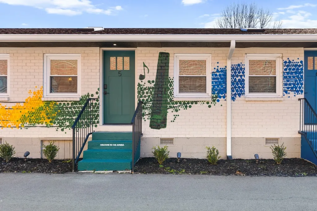 1222 Gallatin Avenue Nashville TN 37206