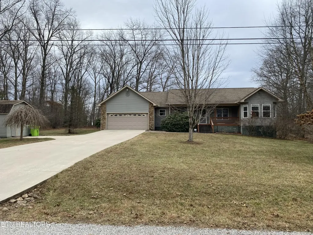 618 Apoka Lane Crossville TN 38572
